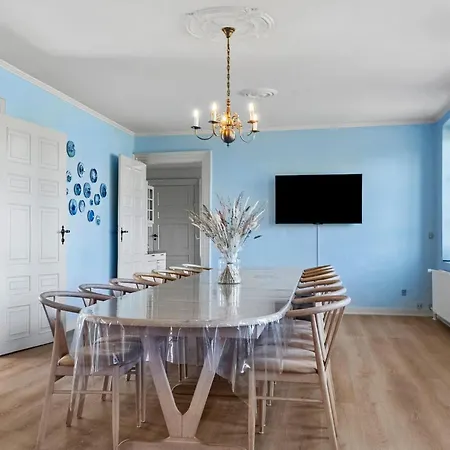 Casa vacanze Lovely In With Wifi